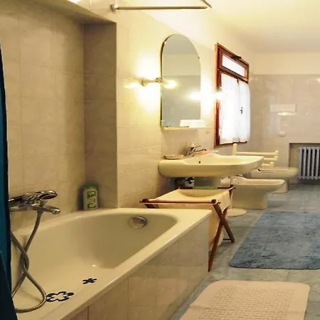 Arabesque Bed & Breakfast 3*